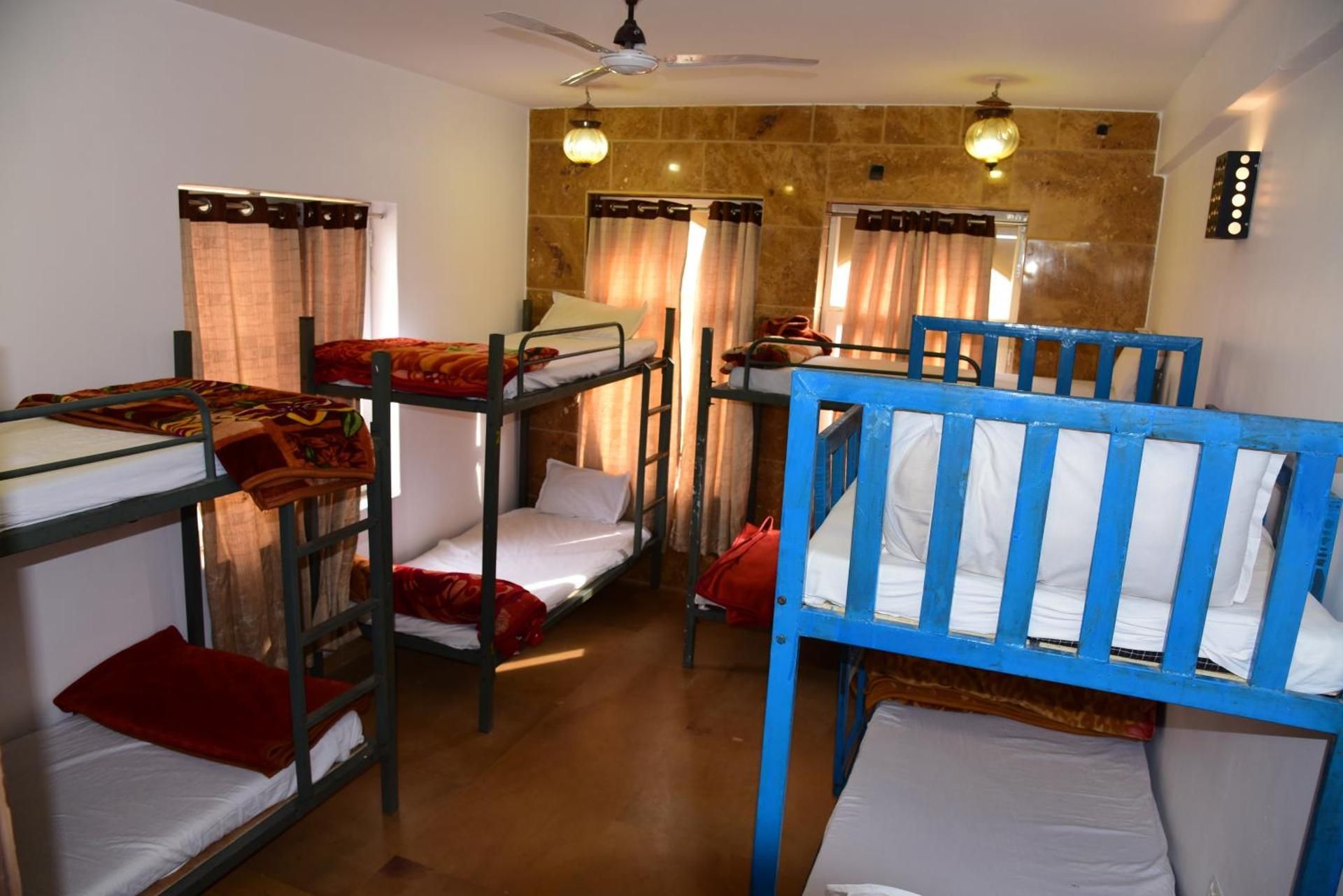 Bed in a 8 Bed Mixed Room