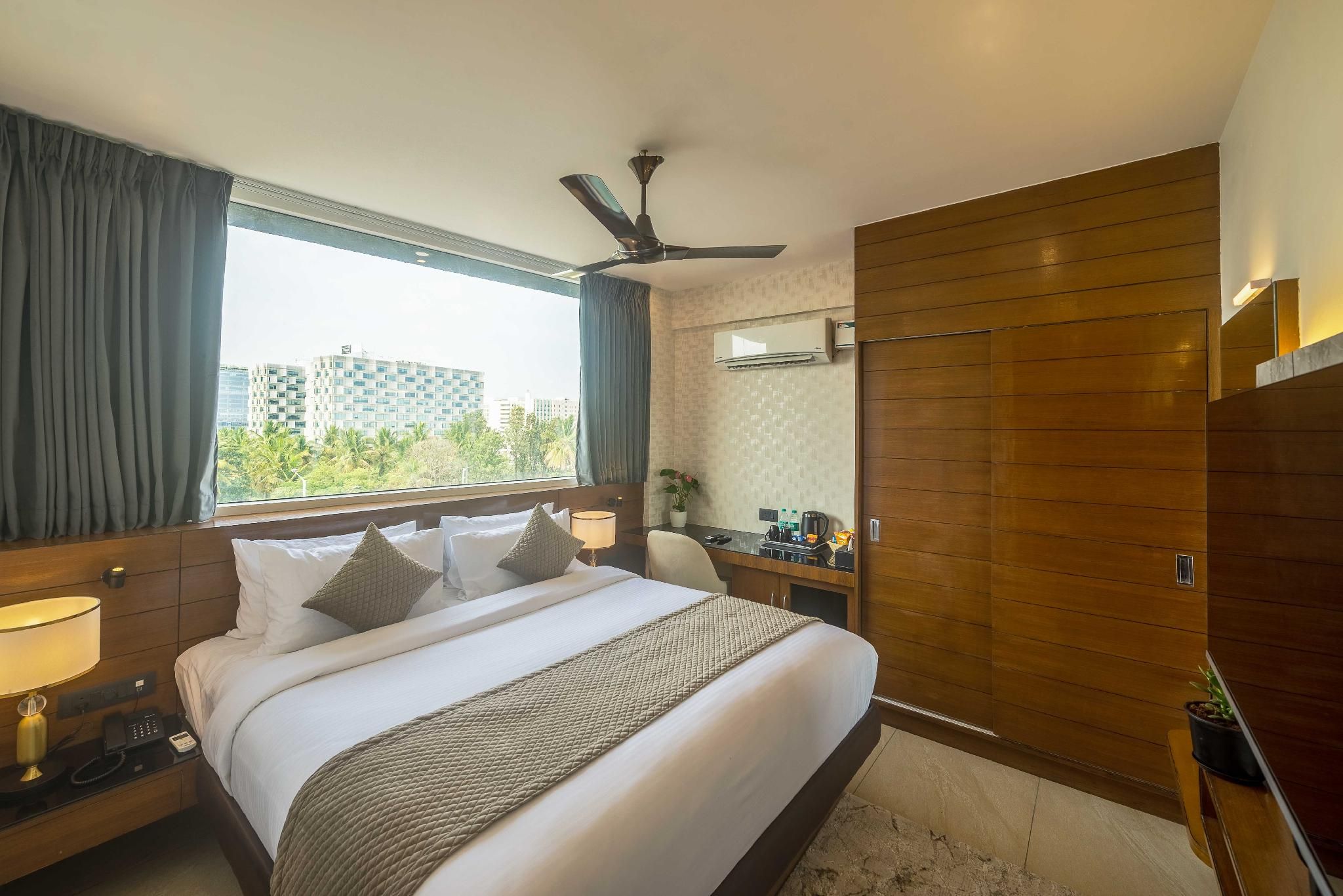 Deluxe Room City View
