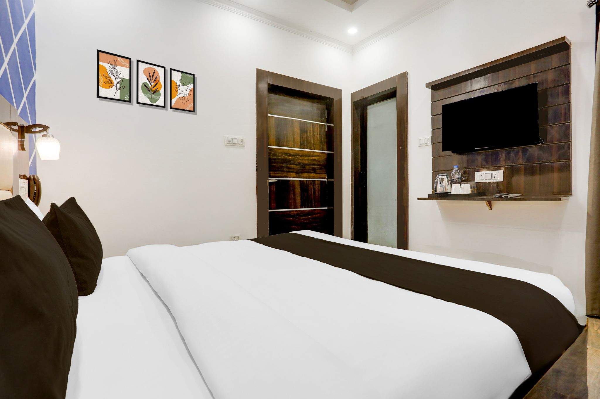 Collection O Khajuraho Central Classic 7