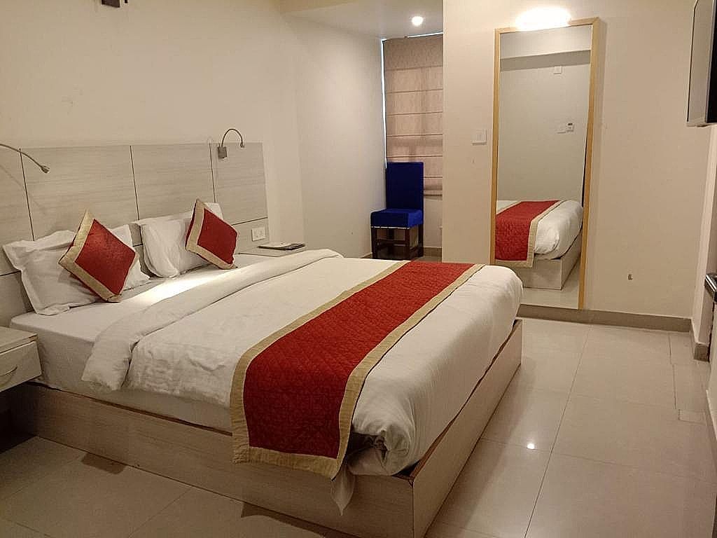 Hotel Royal Amer Deluxe room  4