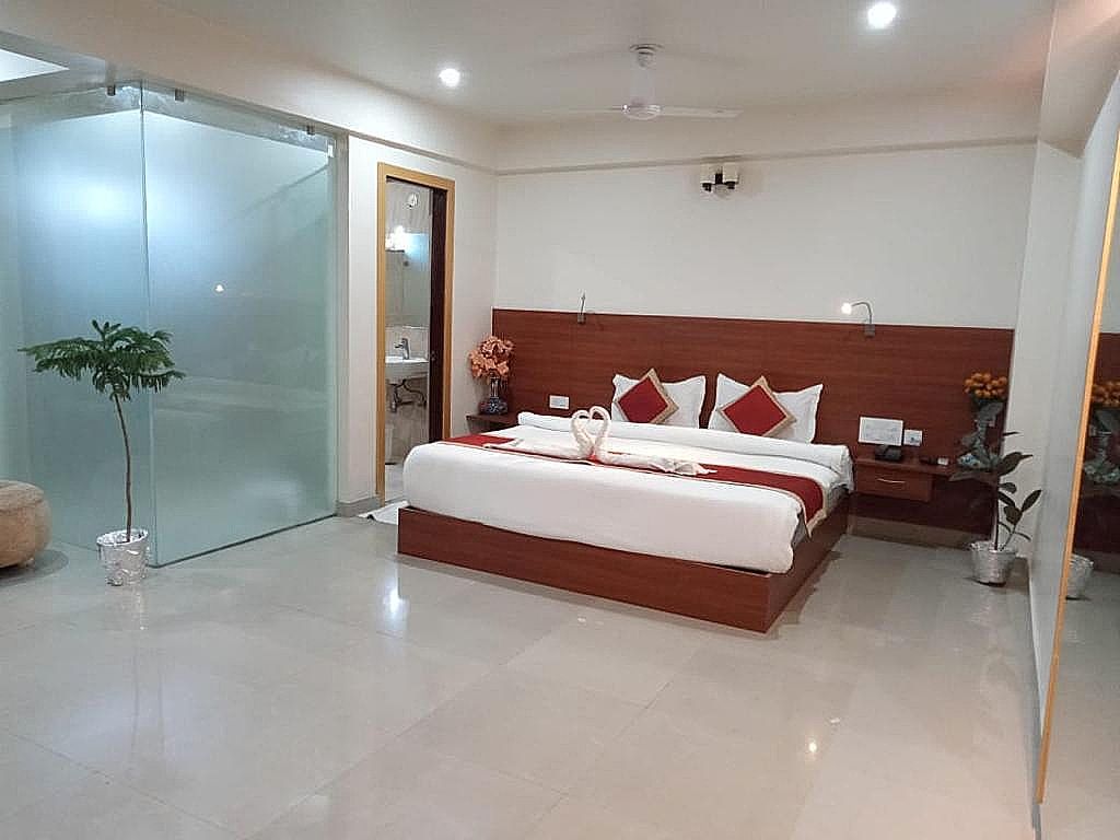 Hotel Royal Amer Deluxe room  6