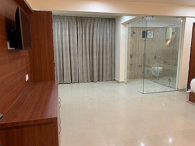 Hotel Royal Amer Deluxe room  7