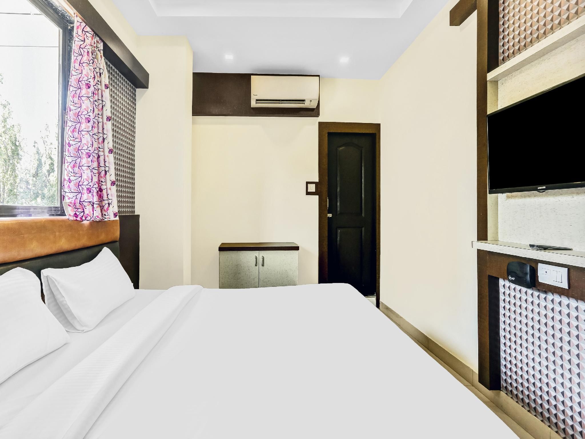 Capital O Geeta Palace Classic 2