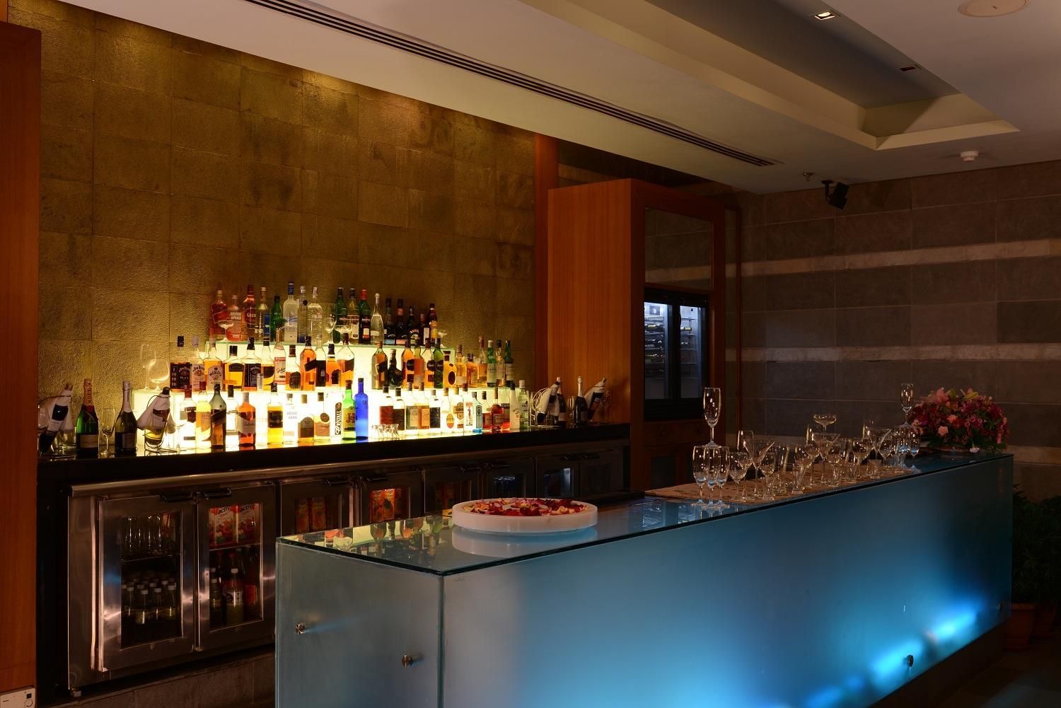 bar