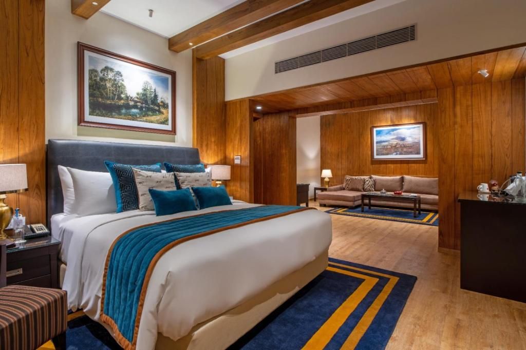Moksha Himalaya Spa Resort Moksha Suite 4