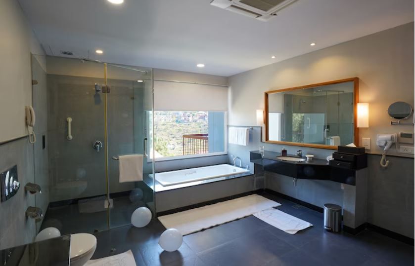 Moksha Luxury Suites