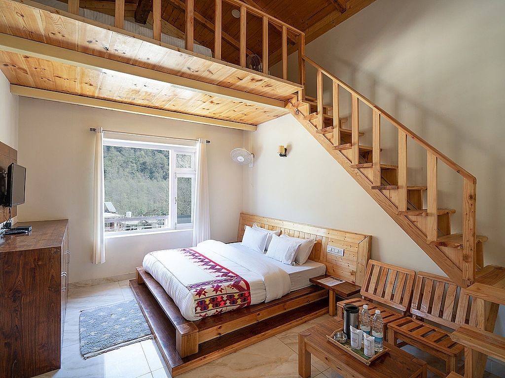 Mezzanine Family Suite With Balcony