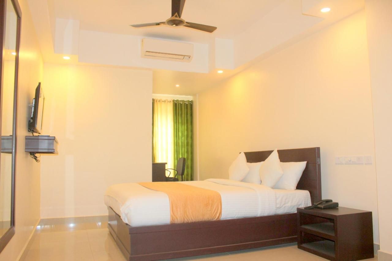 Aura Residency Deluxe Double Room 2