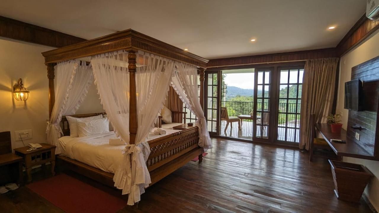 WOOD HOUSE PREMIUM