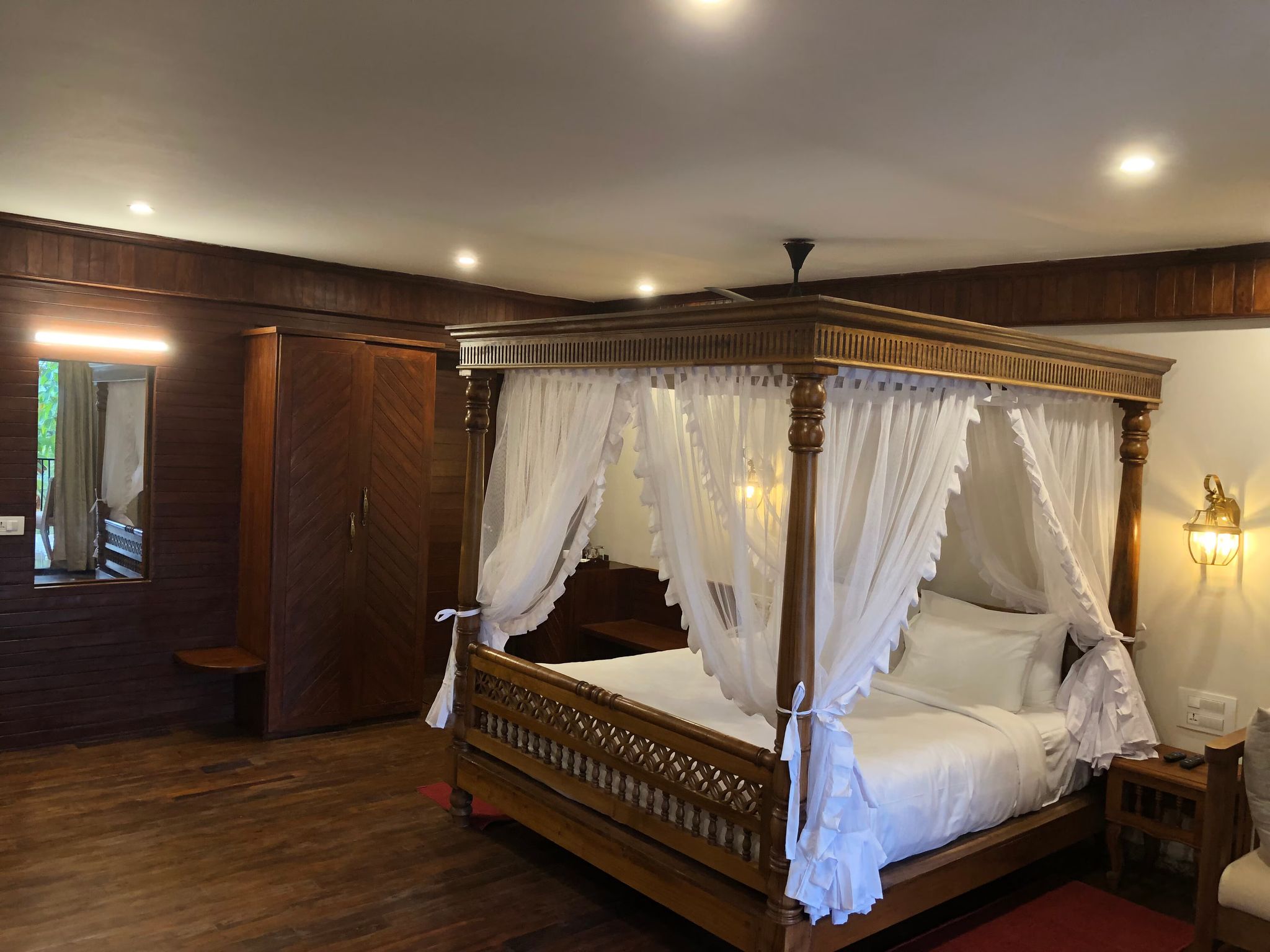 Wood House Luxury
