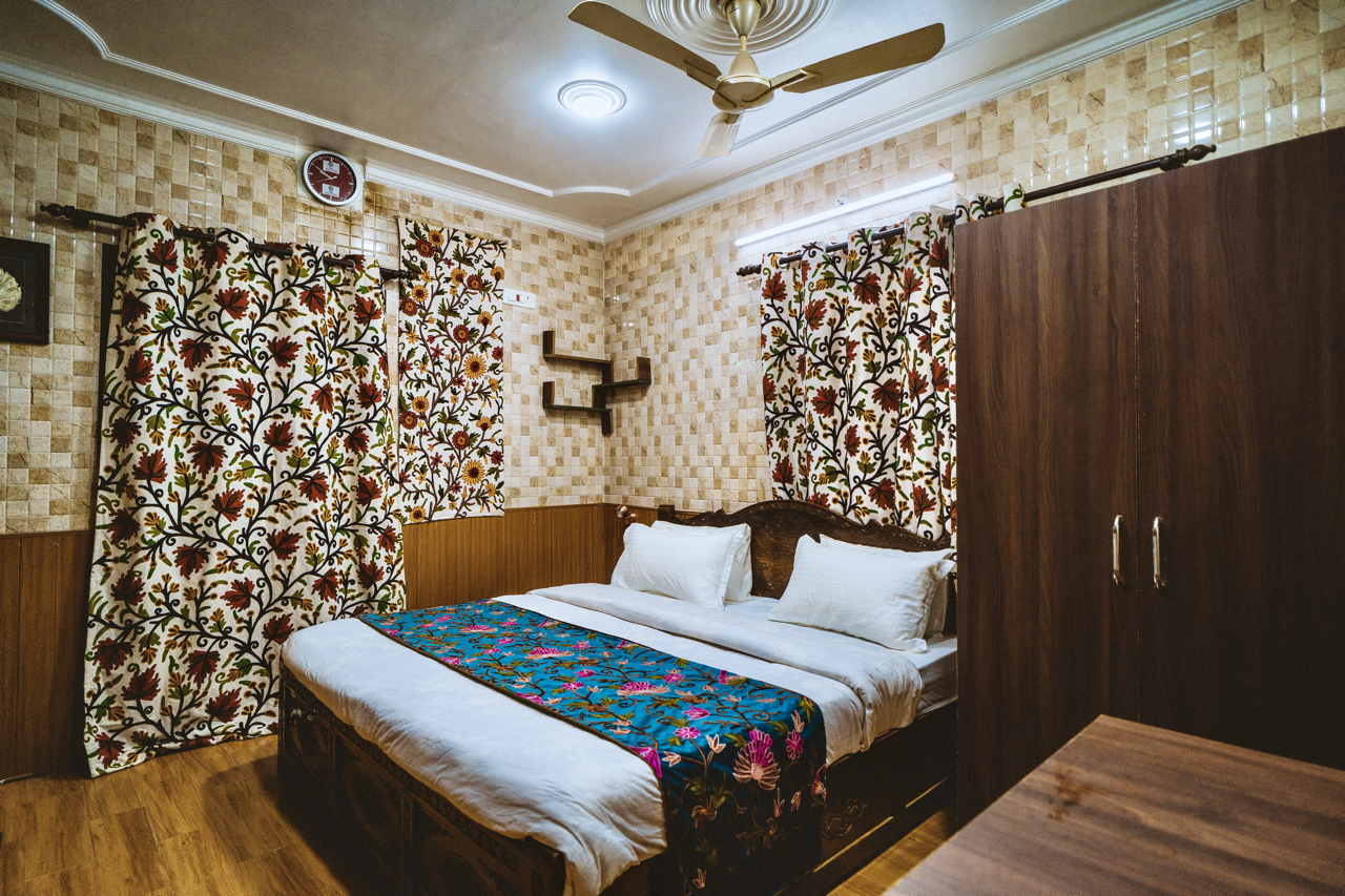 The Mallard Deluxe Double or Twin 2