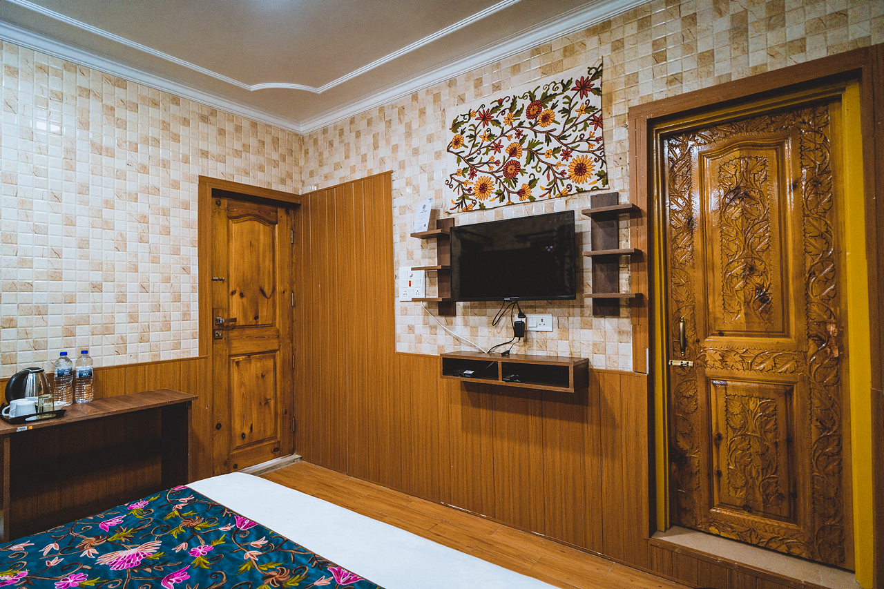 The Mallard Deluxe Double or Twin 4