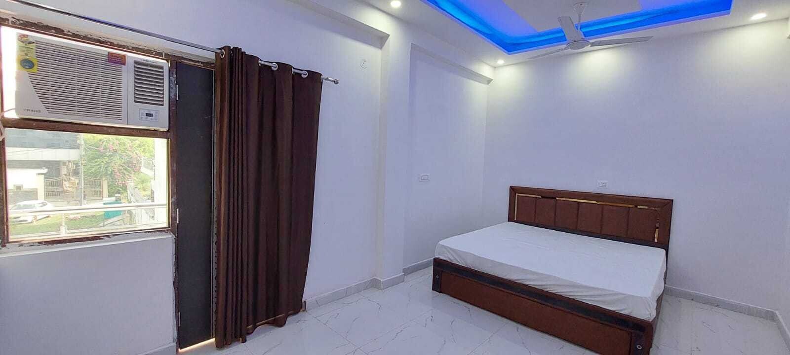 Varn Residency and hotels 2 Classic 4