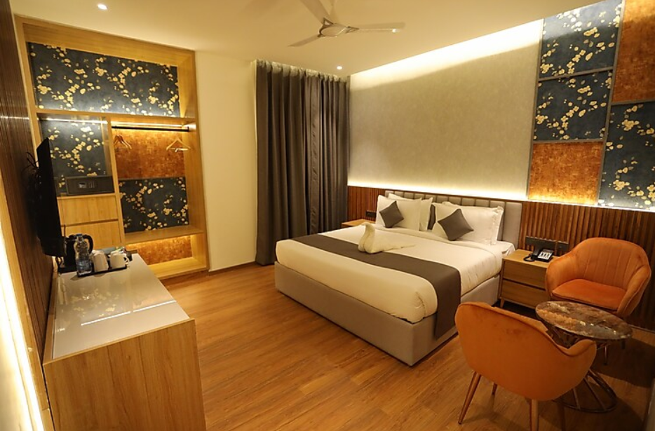 Hotel Harmony Deluxe Room 3