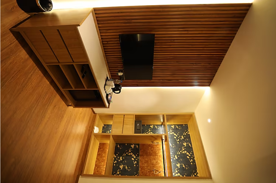 Hotel Harmony Deluxe Room 6