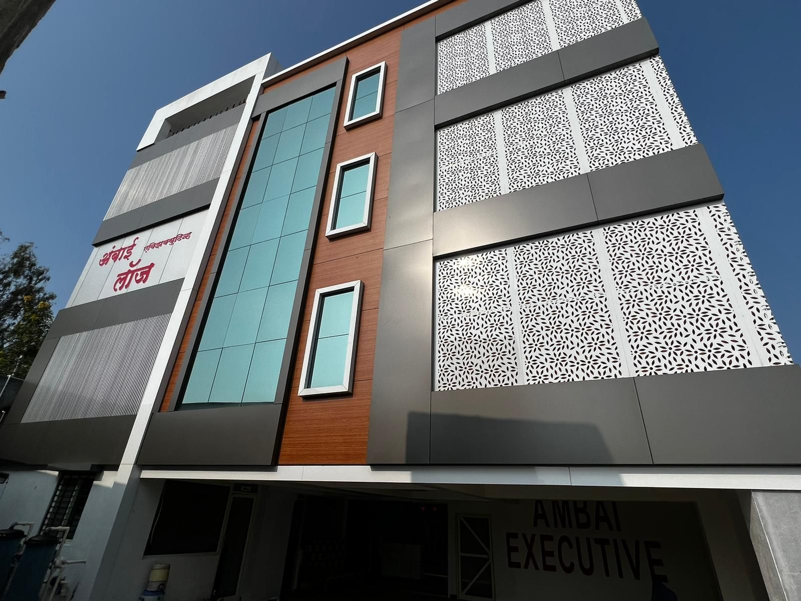 Hotel Ambai Executive