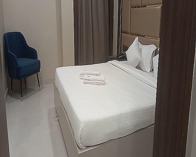 Hotel Rich Comfort Deluxe double bed ac 2