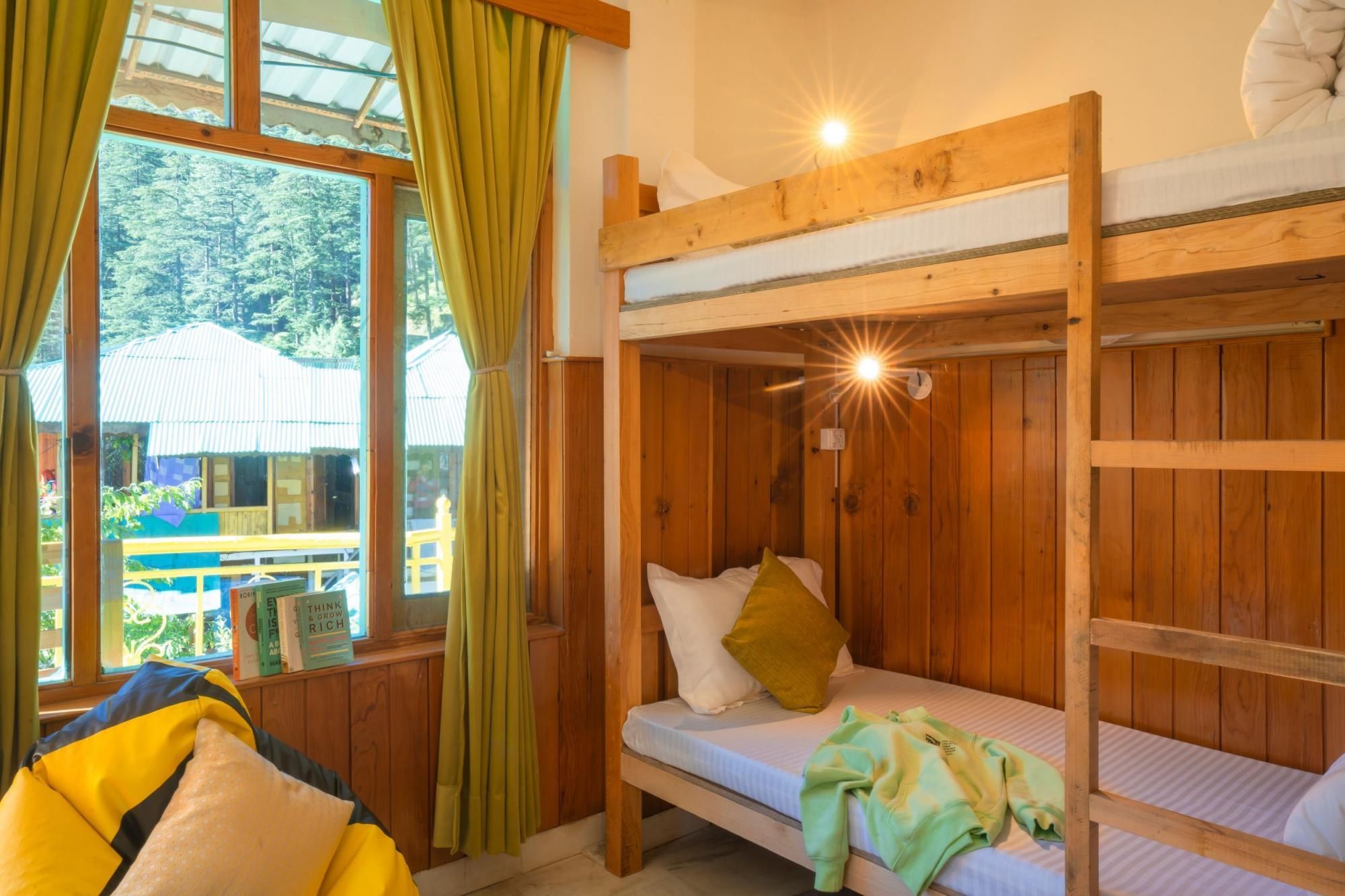 1 Person in 4-Bed Dormitory - Female Only