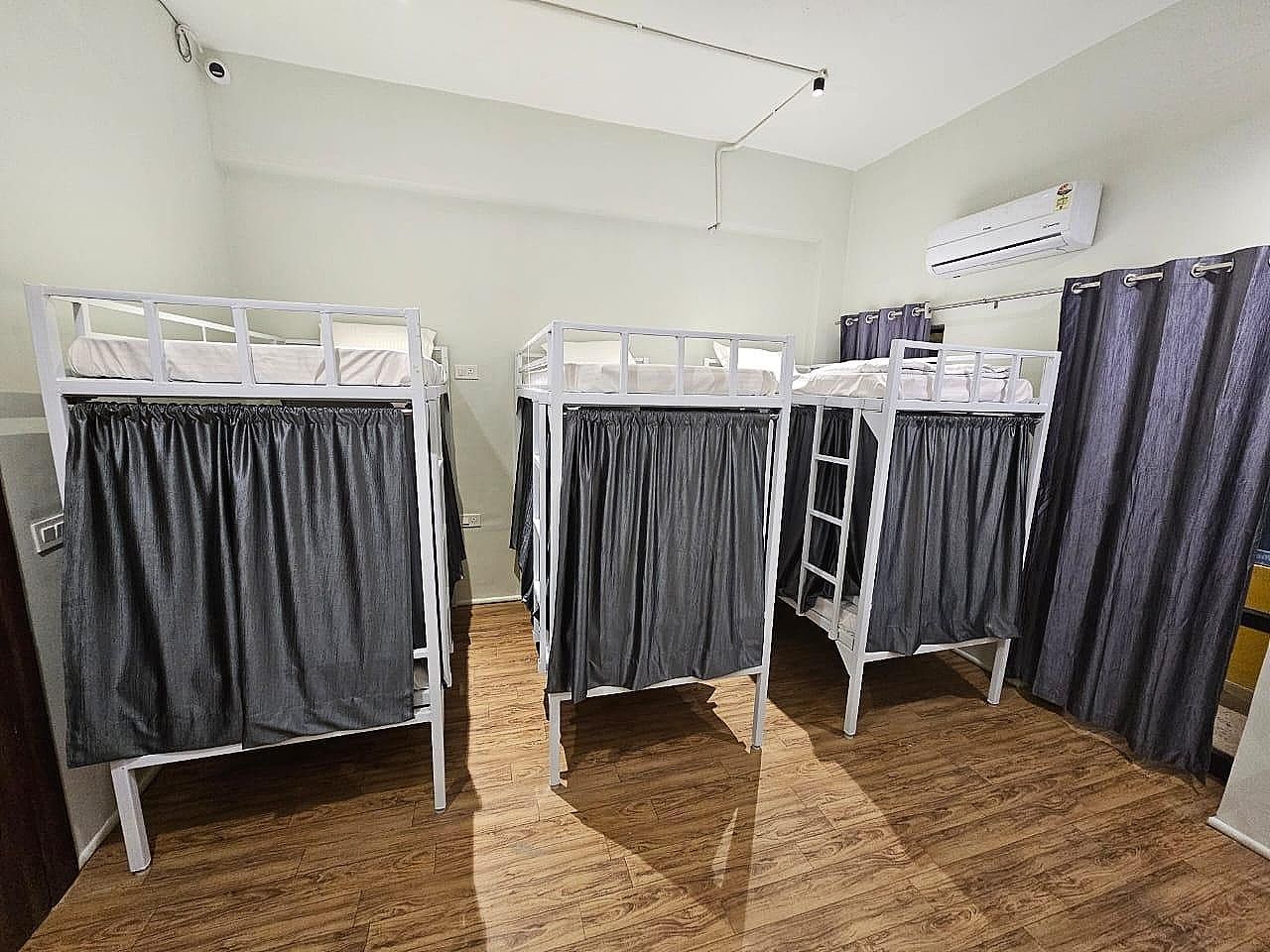 Bunk Bed in 12-Bed Dormitory Room - Mixed