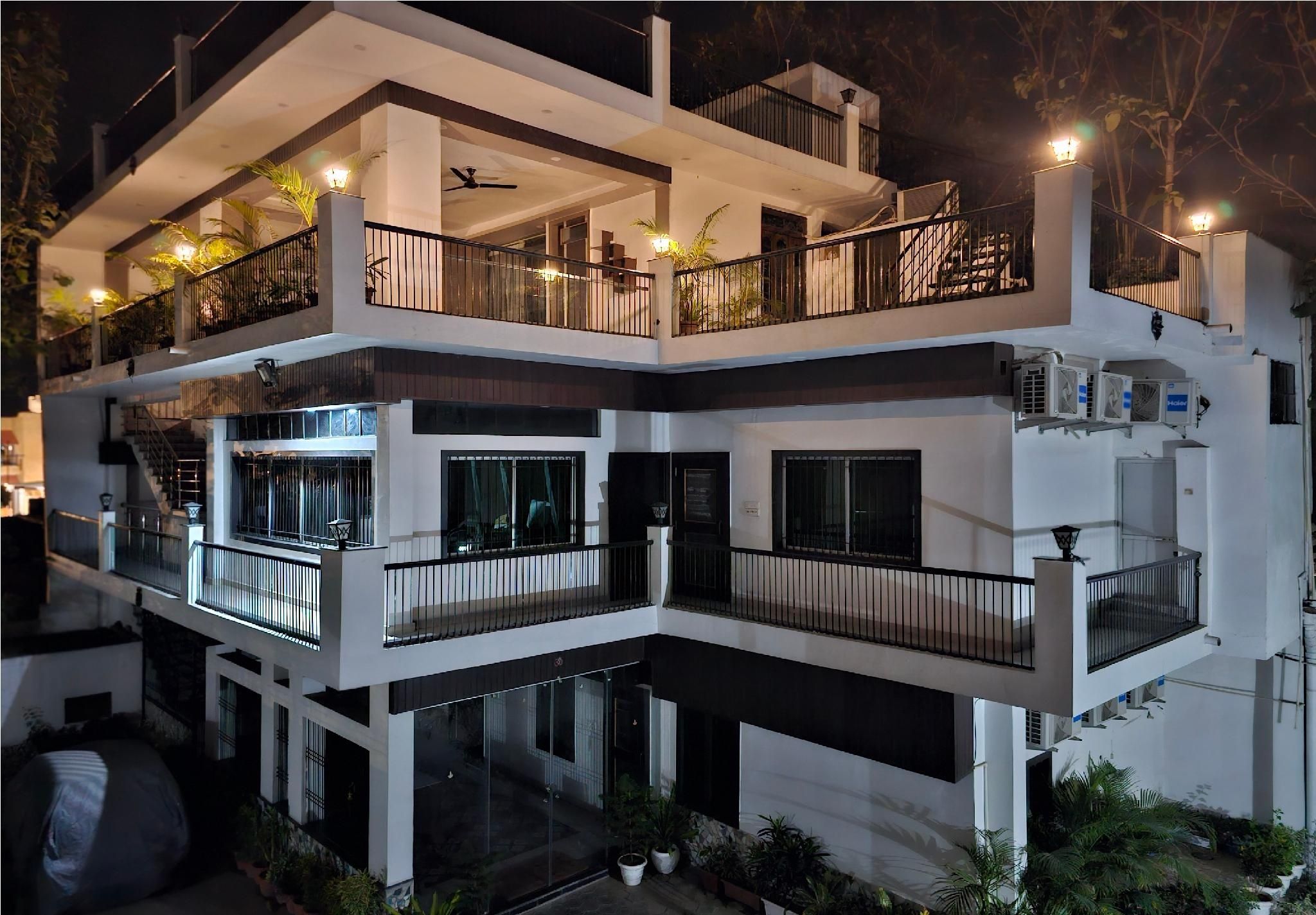 Hotel Exterior