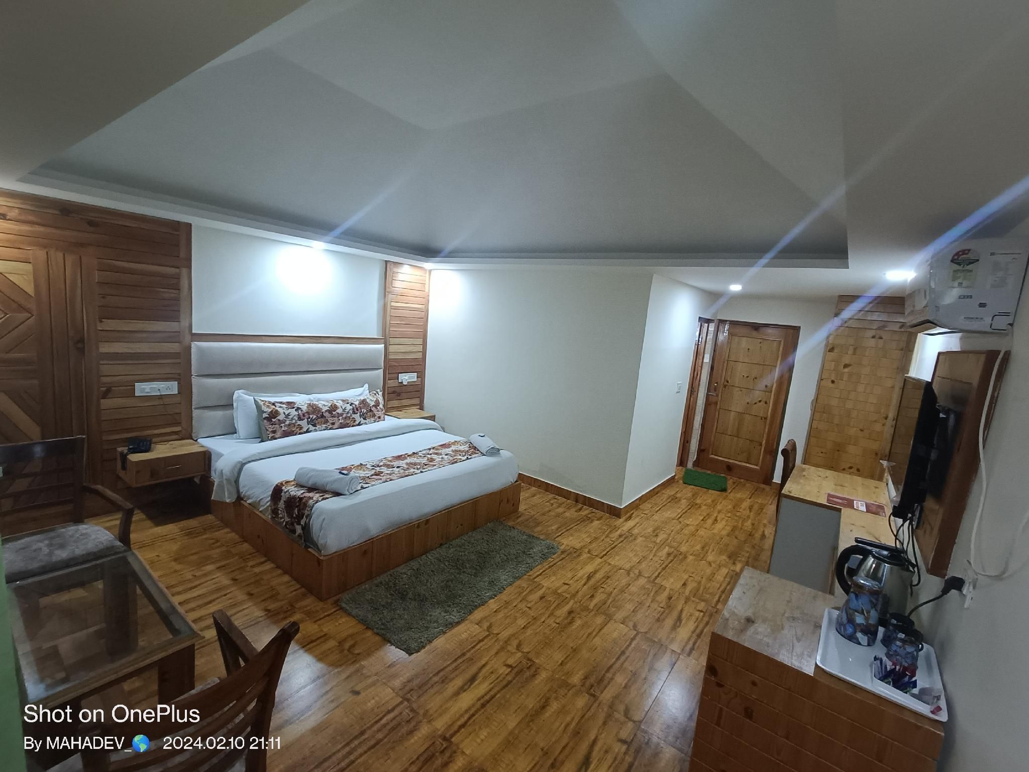 Deluxe Cottages