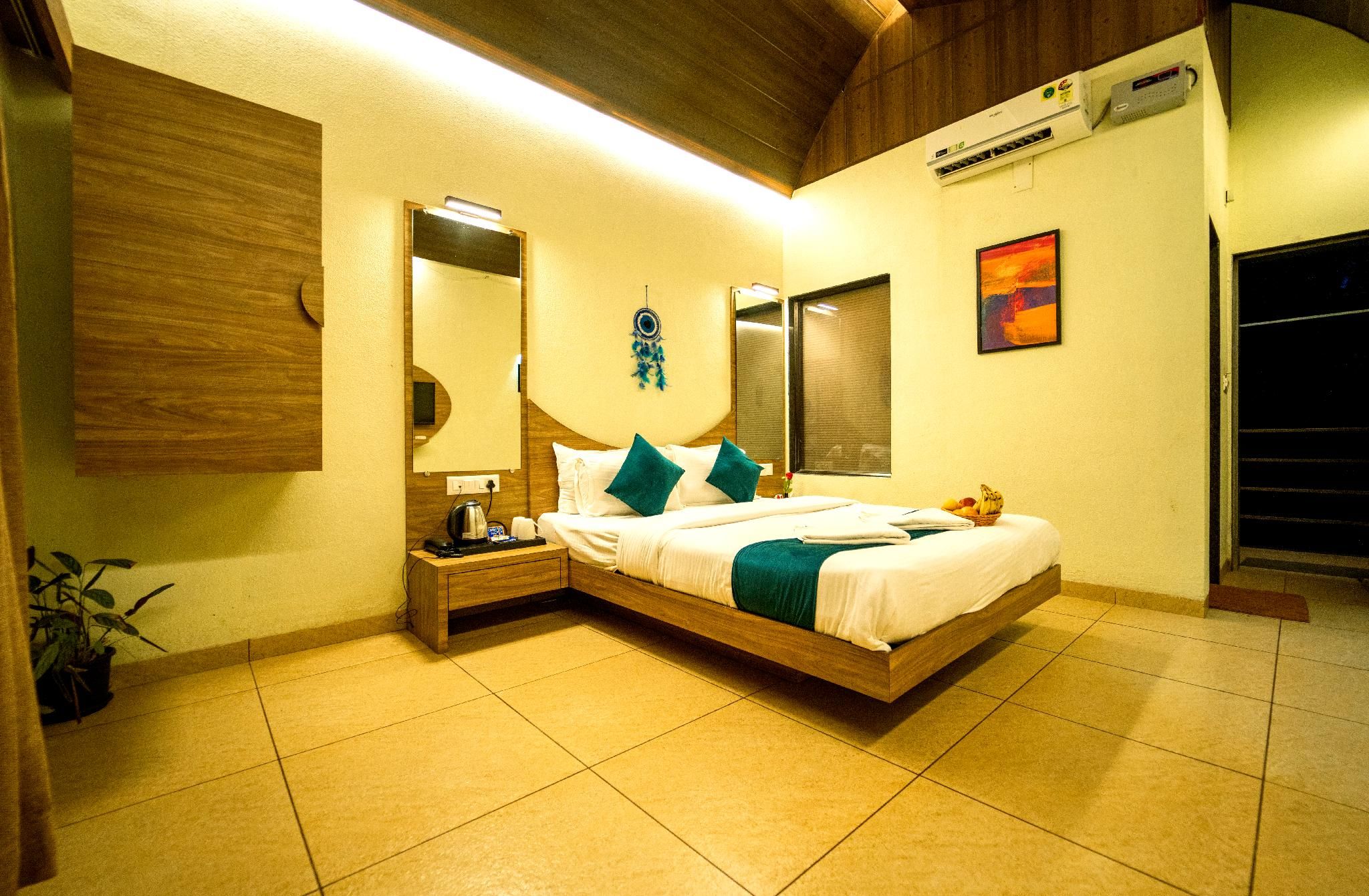 Eleven Petals Resort Double Room 2