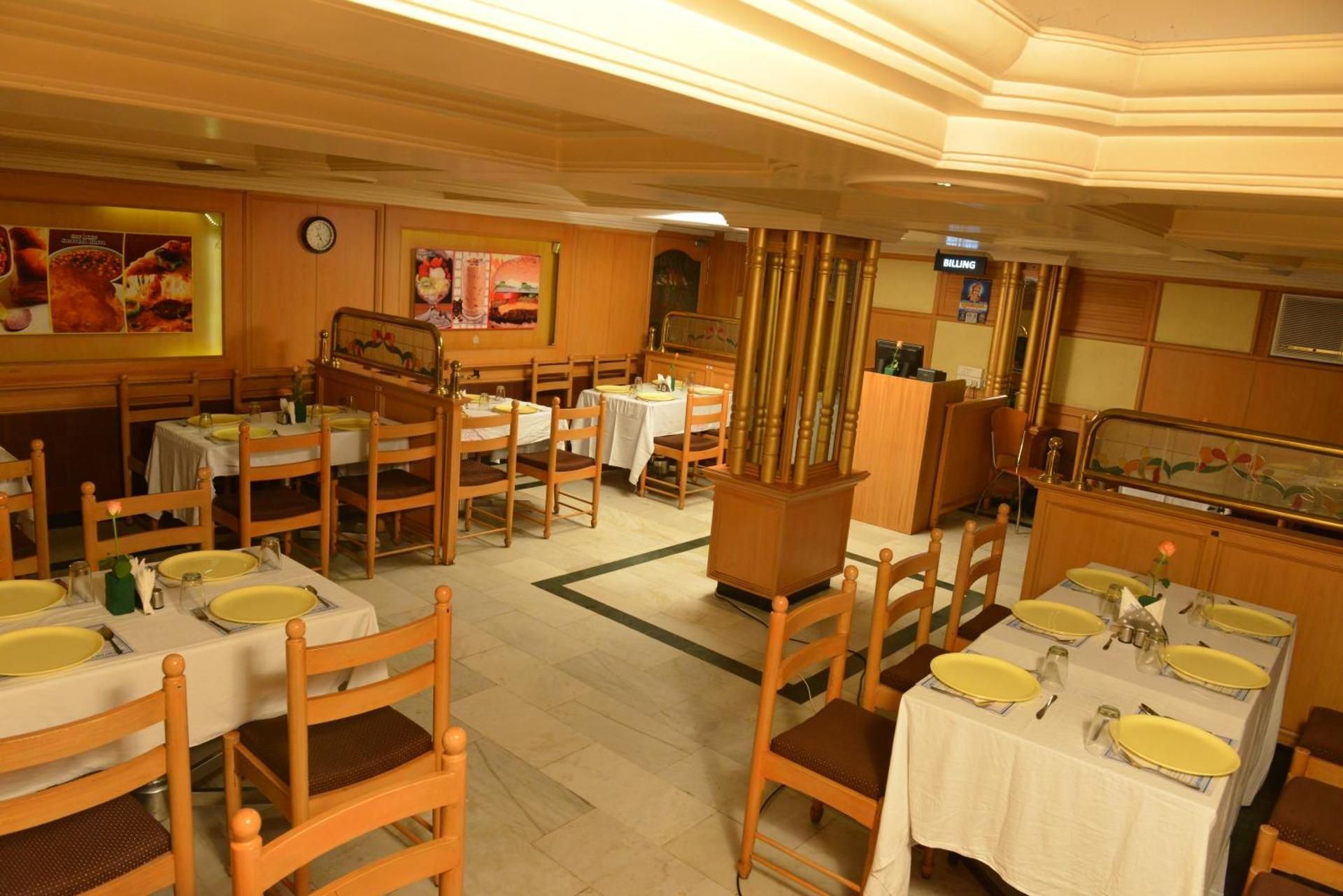 Food & Dining