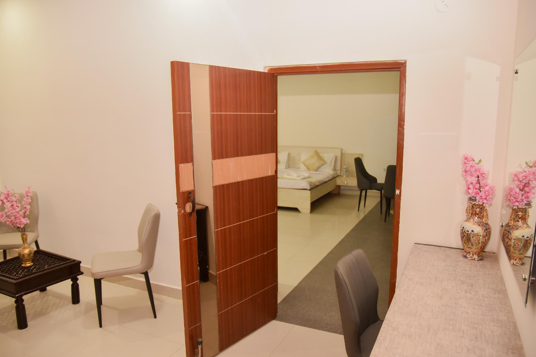 Studio Room