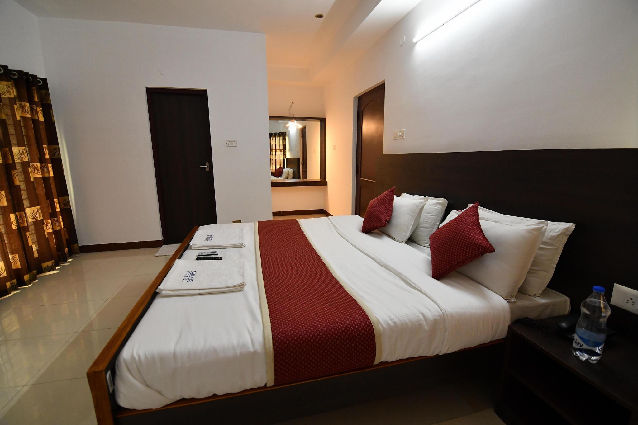 Deluxe Suite AC
