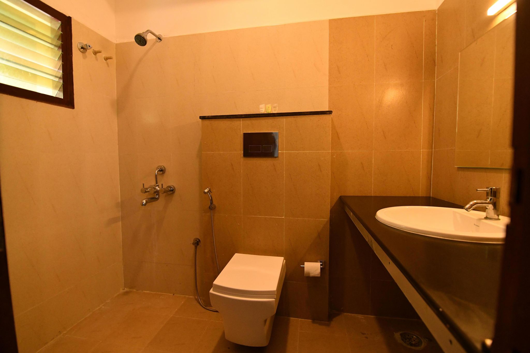 Deluxe Suite AC