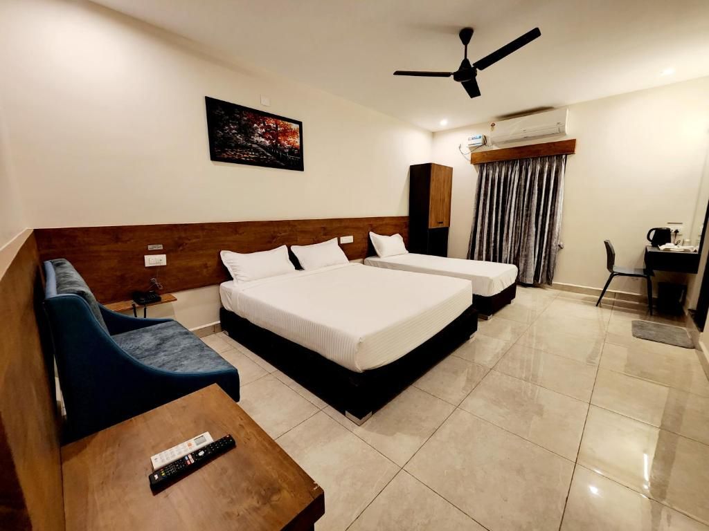 Hotel Park Varaahi Deluxe AC Room 7