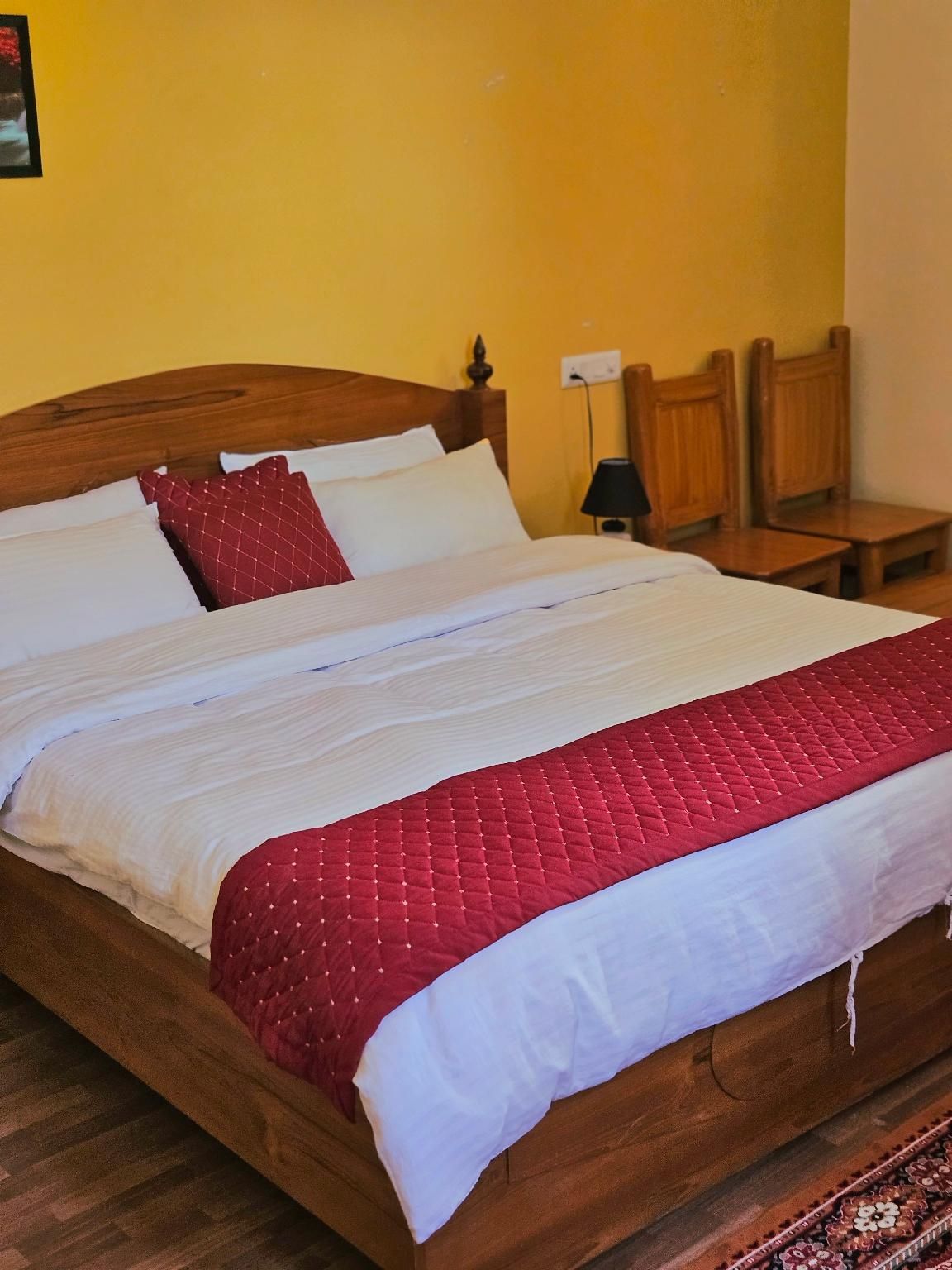 Aarin Jungle Retreat Standard Double Room with Terrace 3