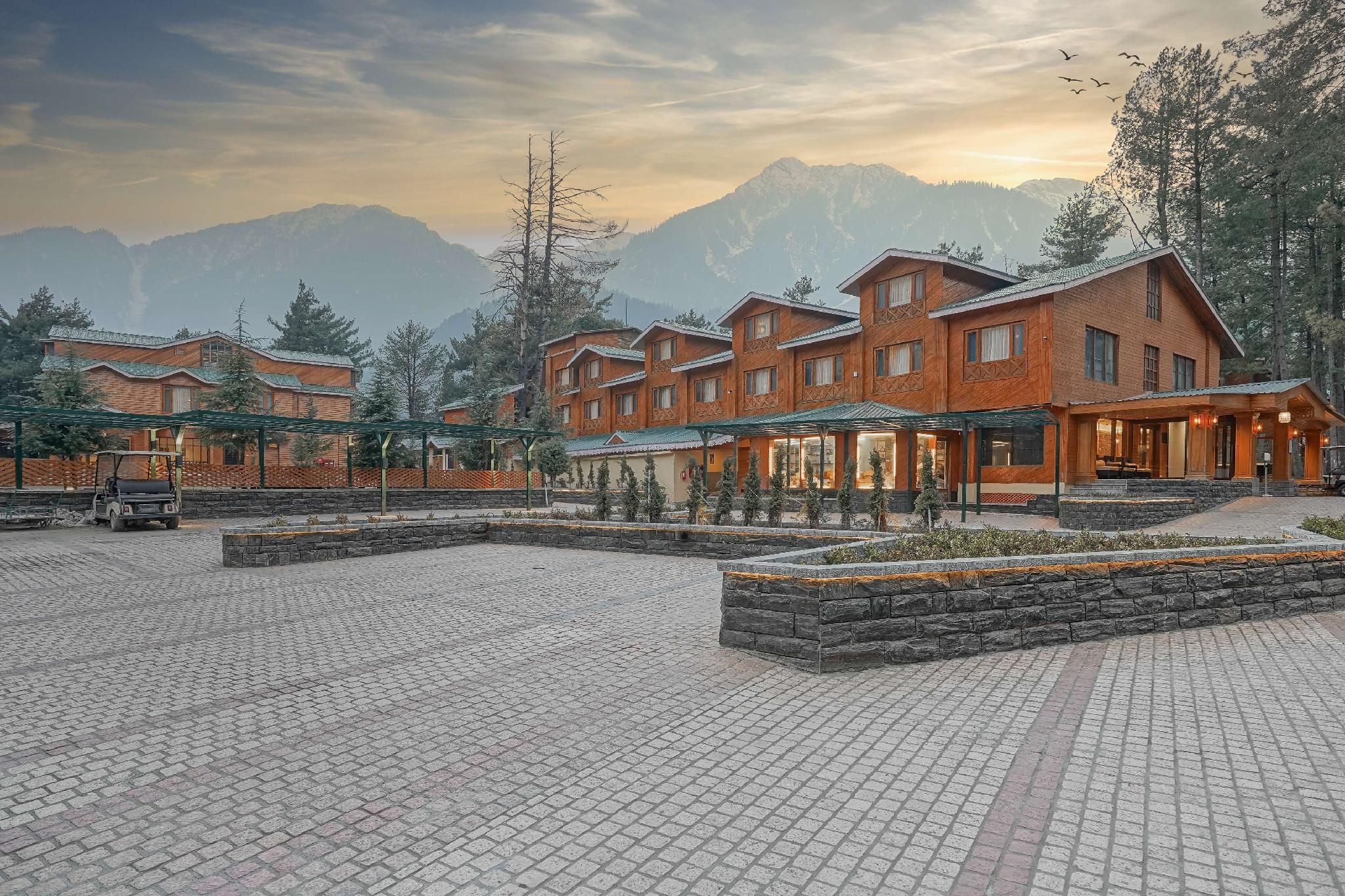 Radisson Golf Resort Pahalgam