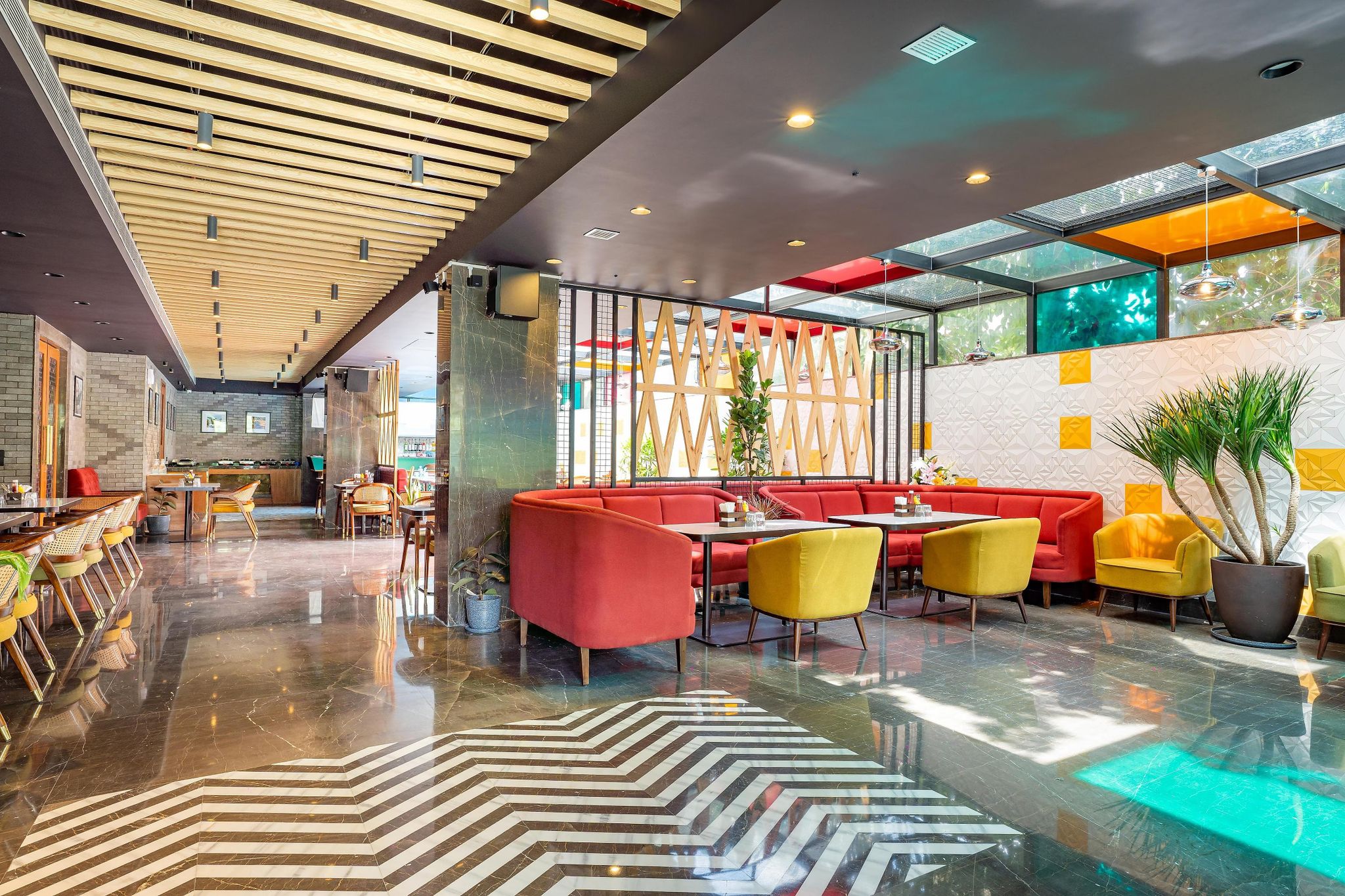 Food & Dining