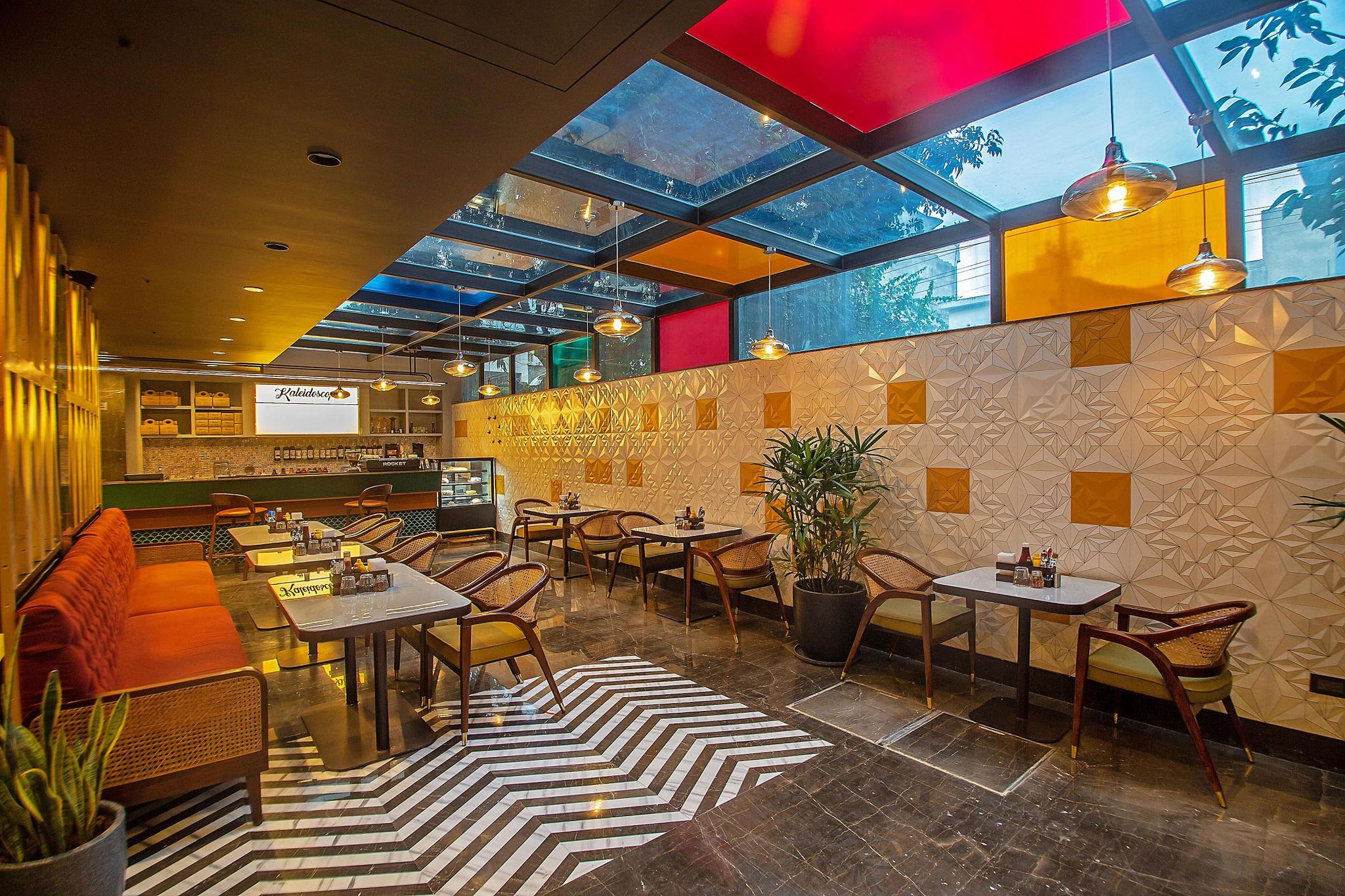 Food & Dining