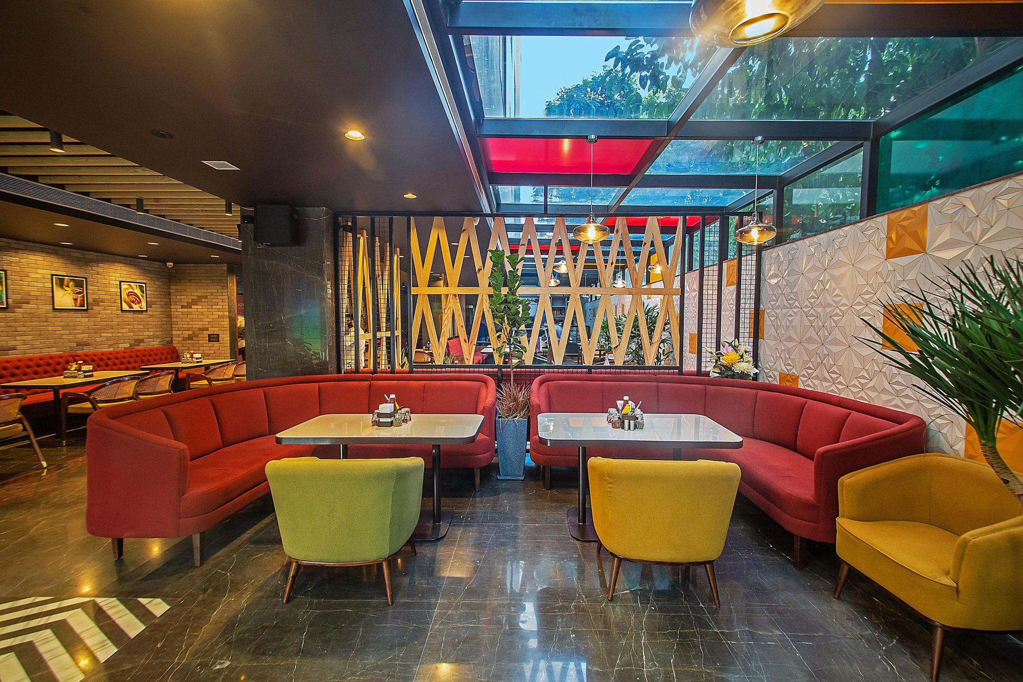 Food & Dining