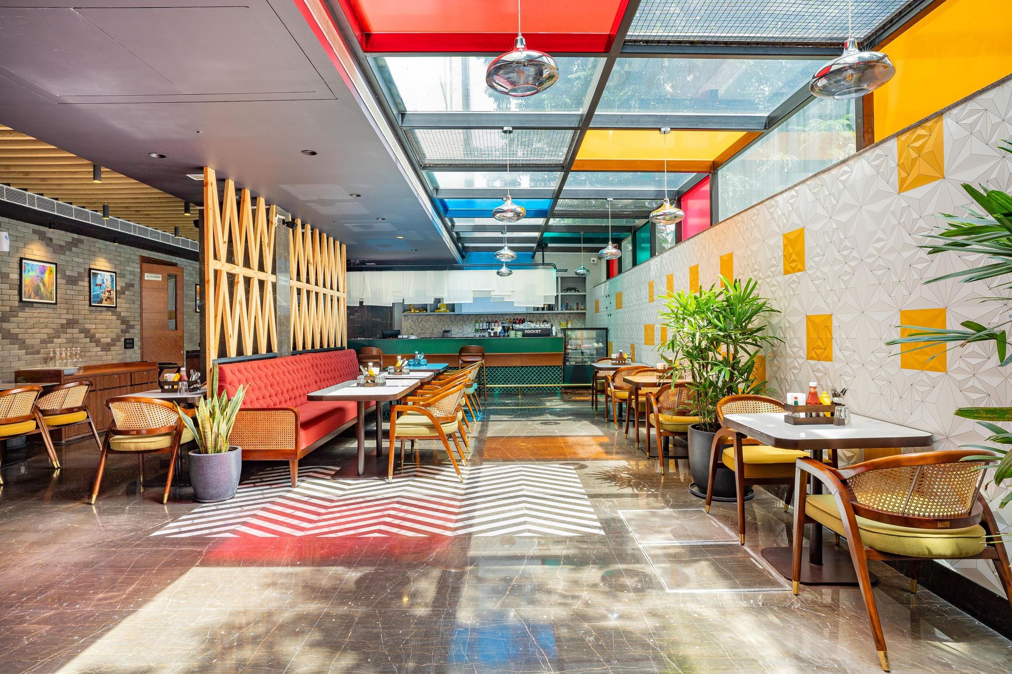 Food & Dining