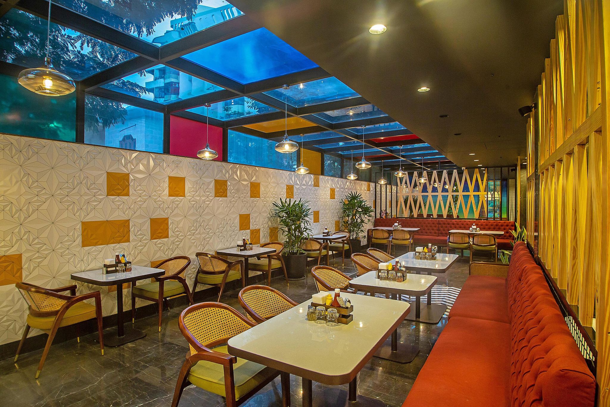 Food & Dining