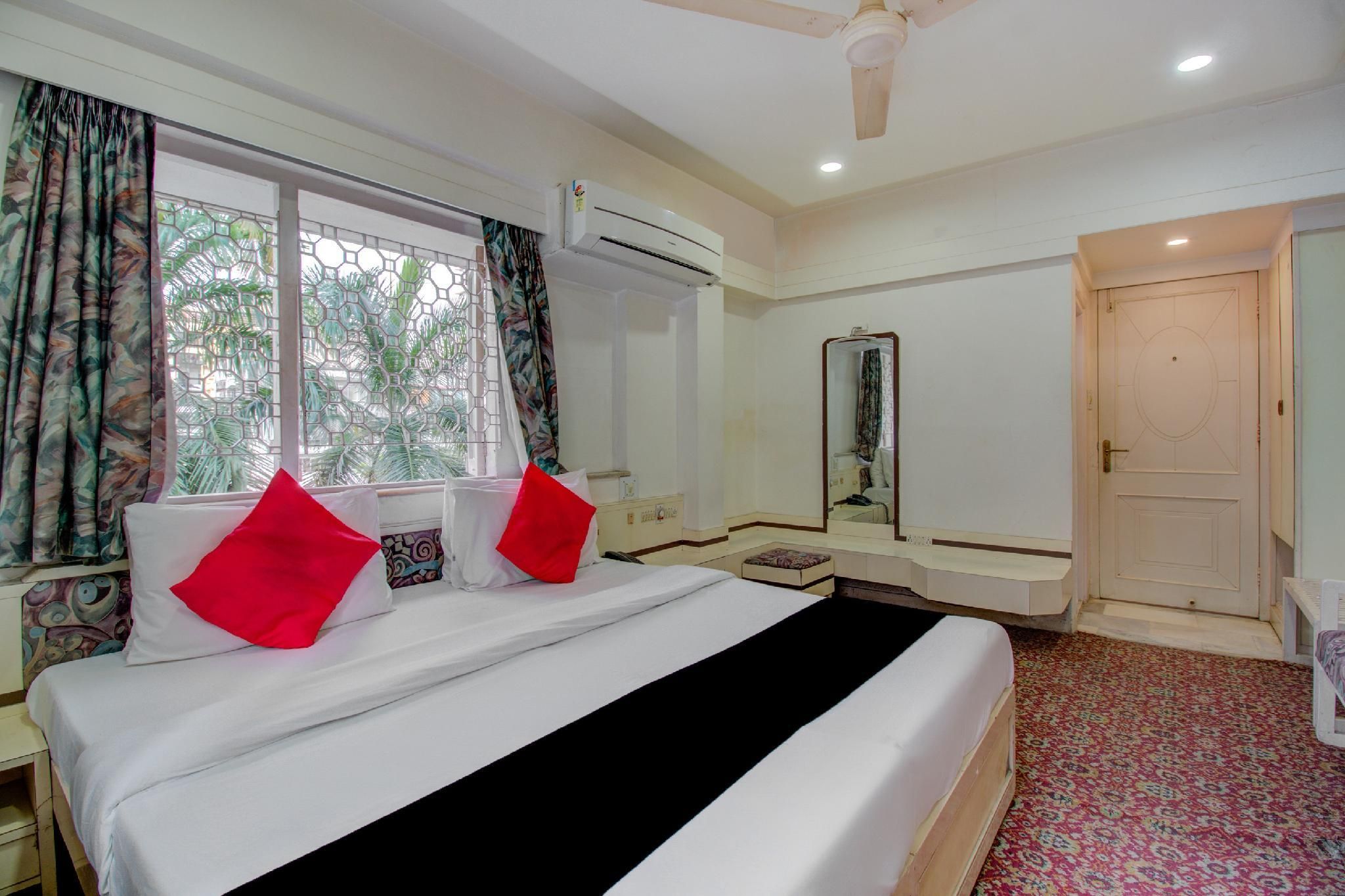 Capital O 76484 Hotel Balwas International