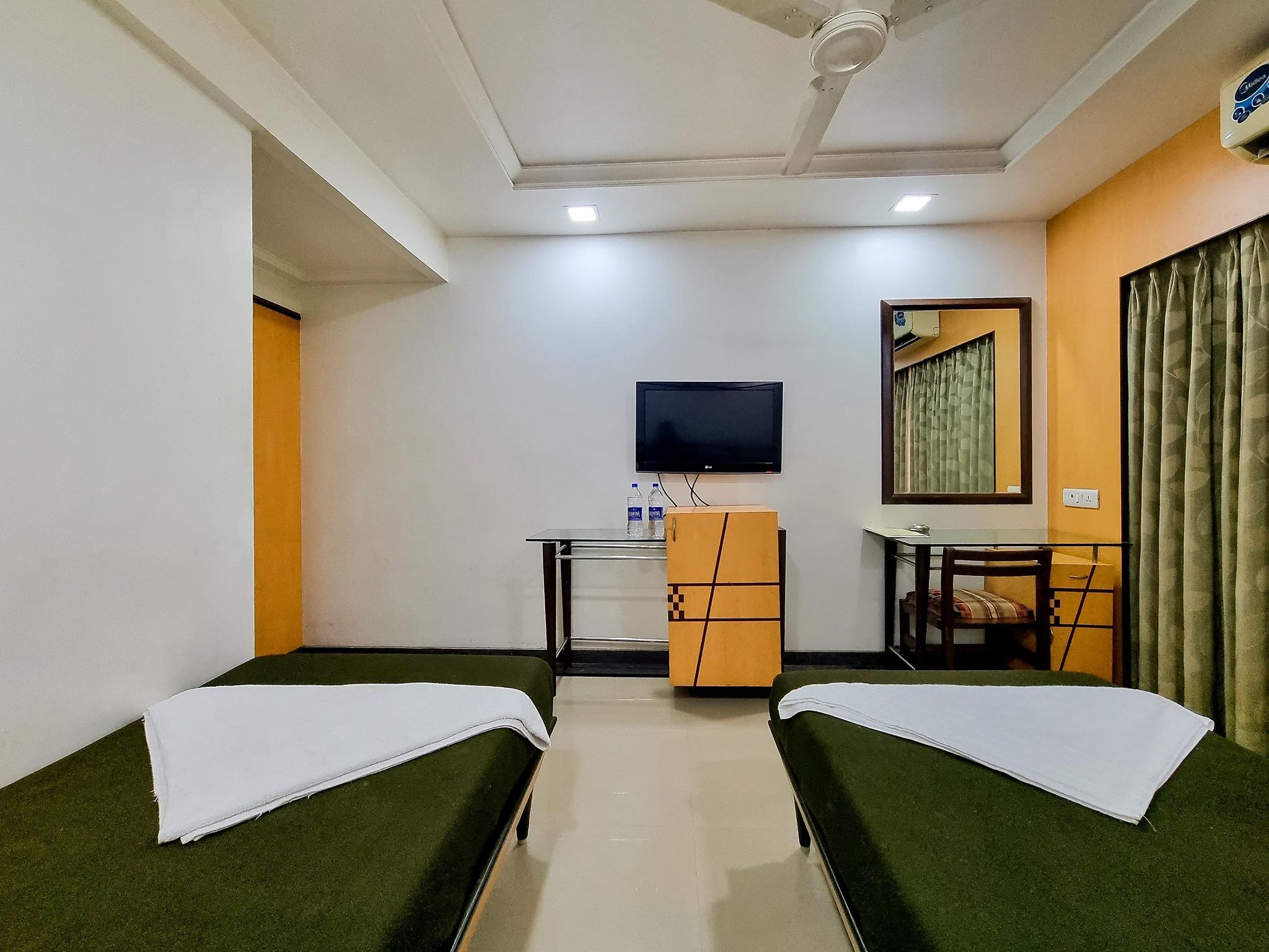 Capital O 76484 Hotel Balwas International