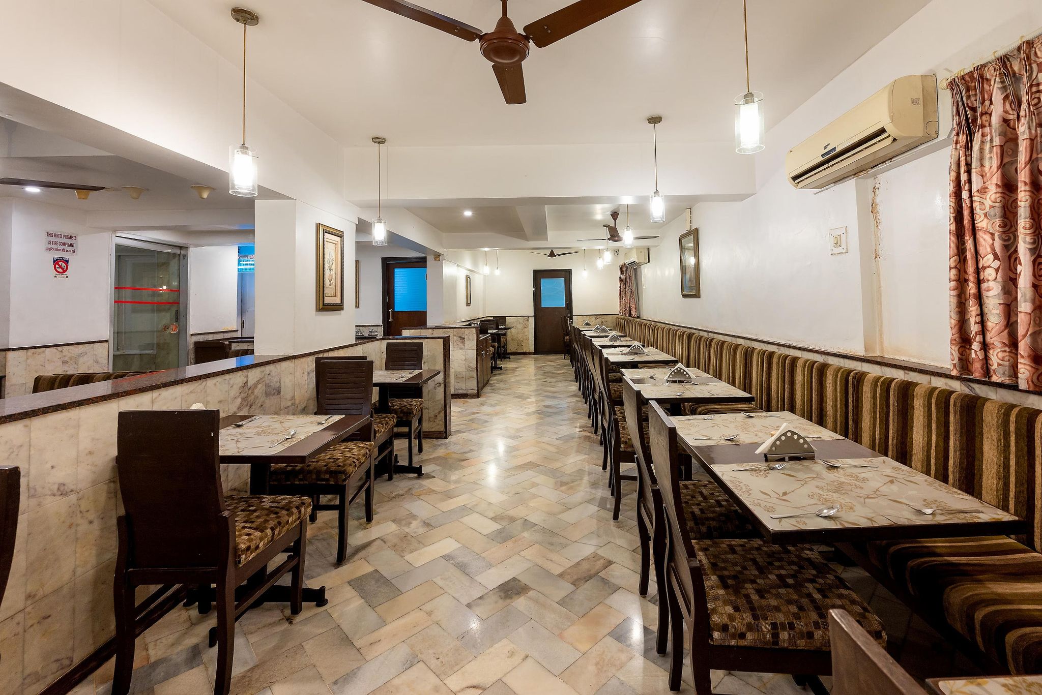 Capital O 76484 Hotel Balwas International