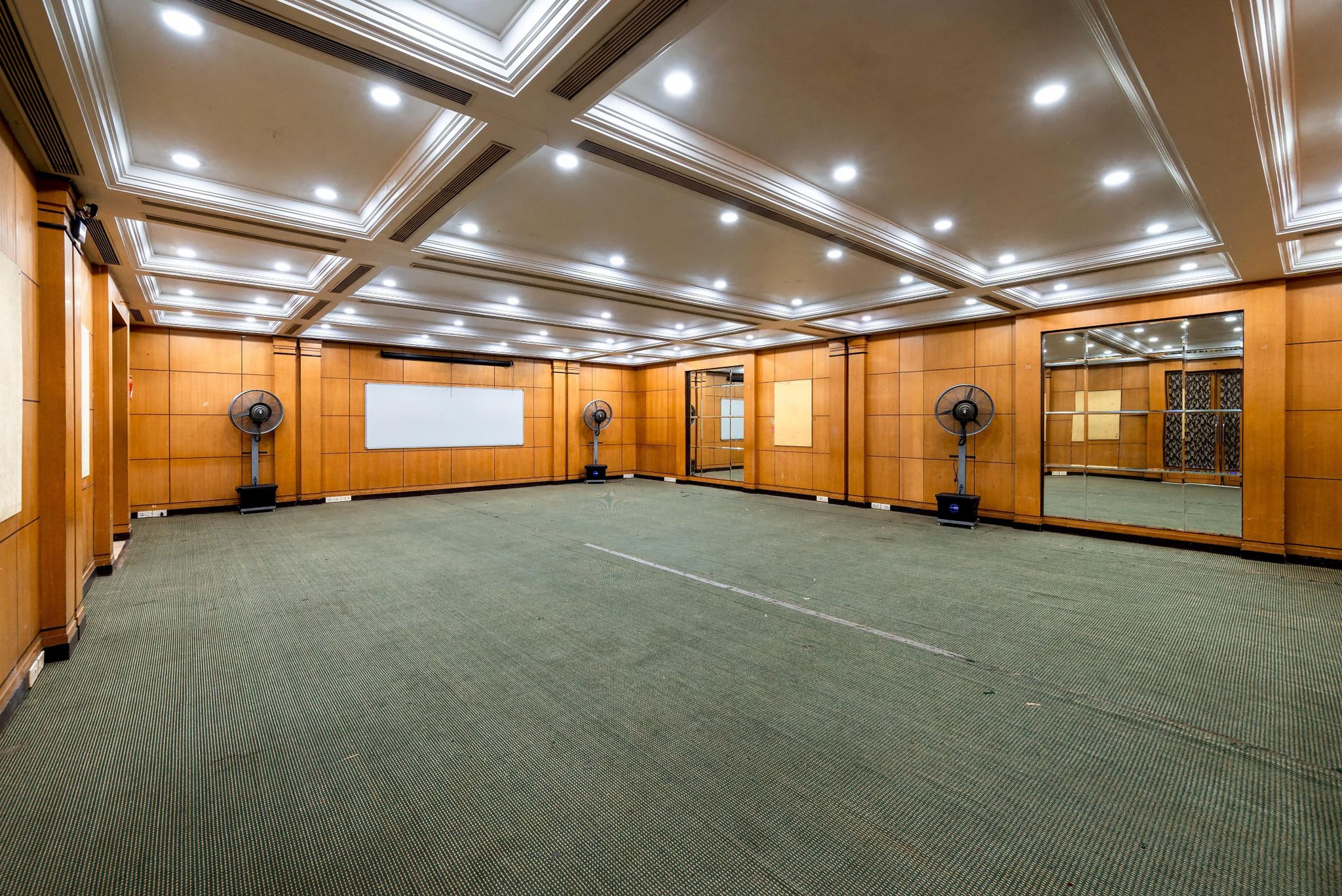 Capital O 76484 Hotel Balwas International