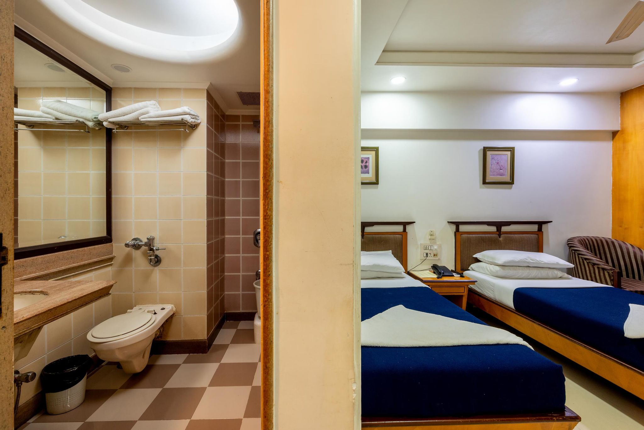 Capital O 76484 Hotel Balwas International