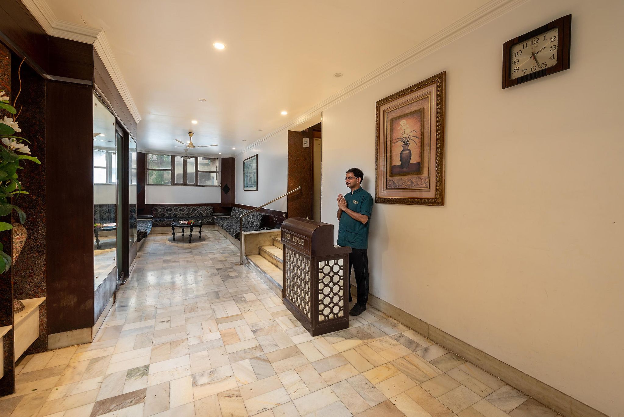 Capital O 76484 Hotel Balwas International
