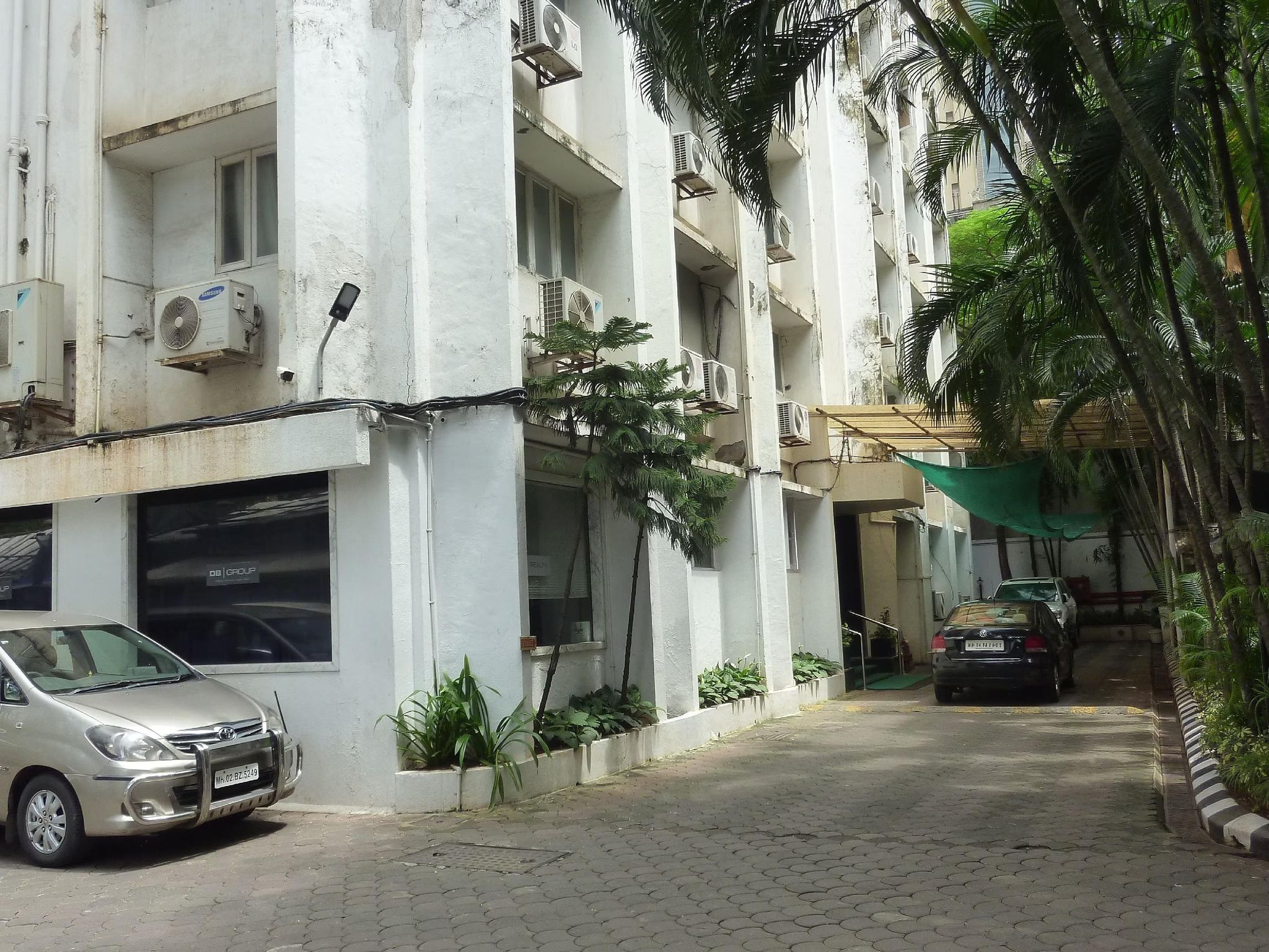 Capital O 76484 Hotel Balwas International