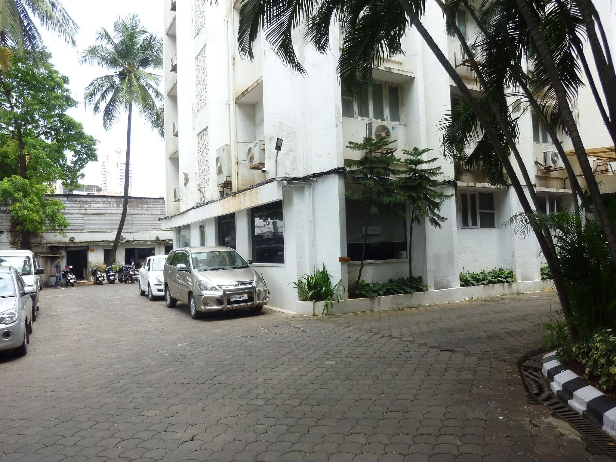 Capital O 76484 Hotel Balwas International