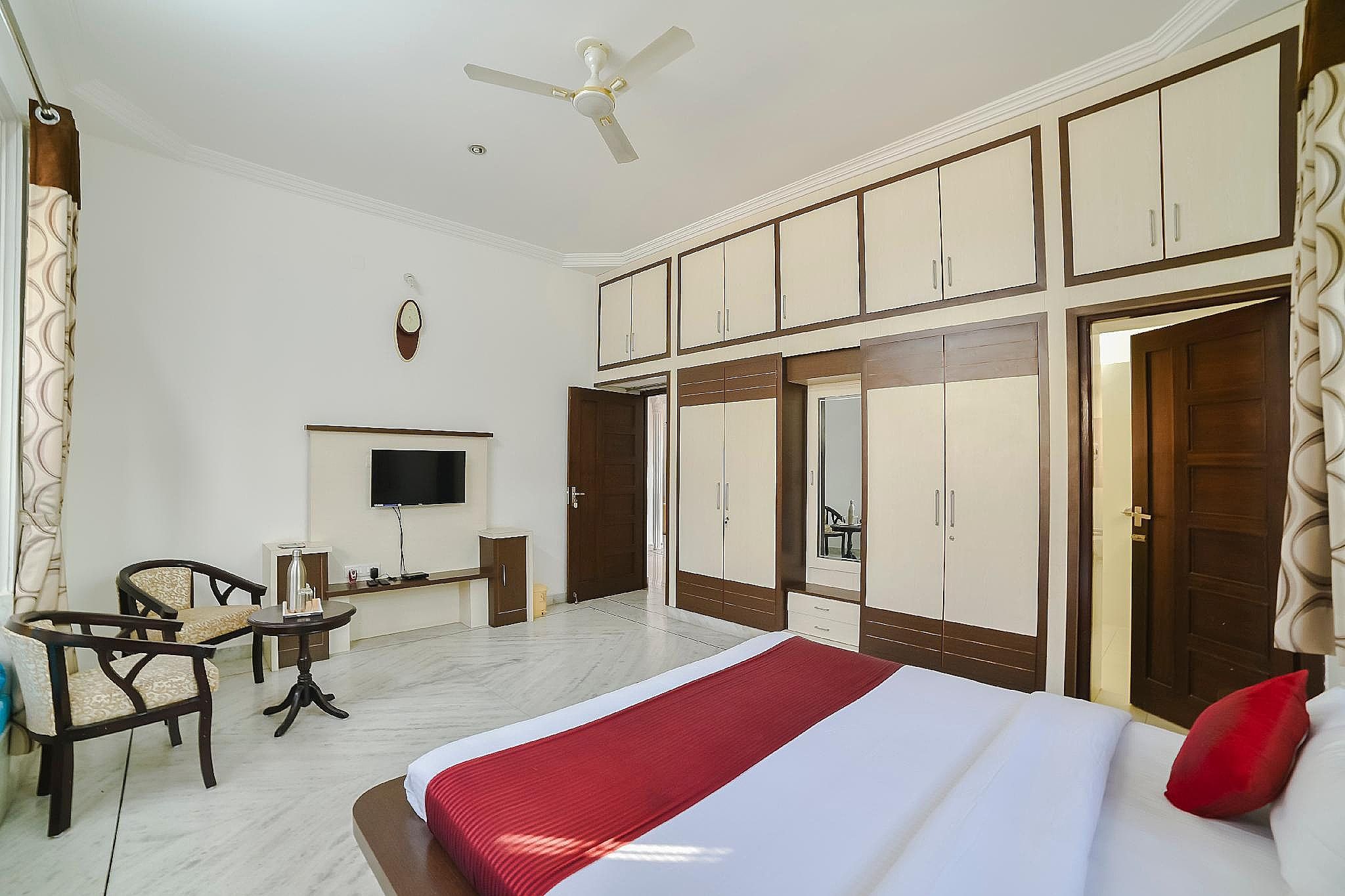 Super Deluxe Room
