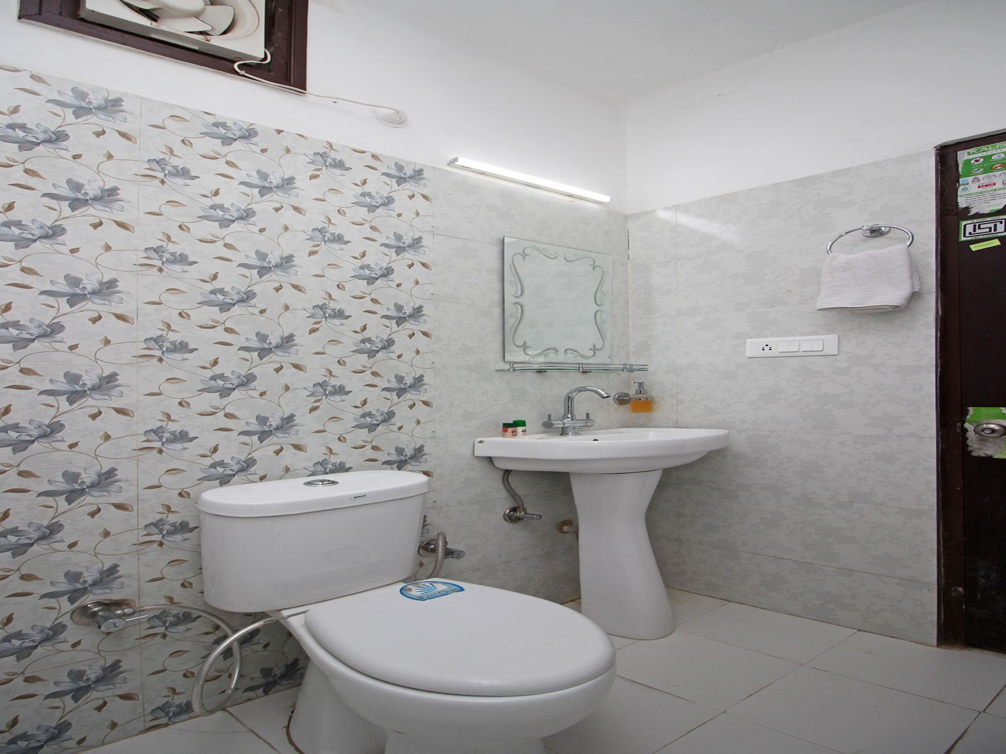 Hotel O Kempty Lake Adventure Resort Classic 10