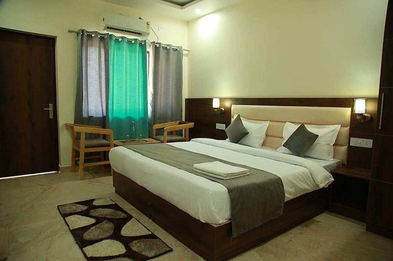 Deluxe Room with Balcony