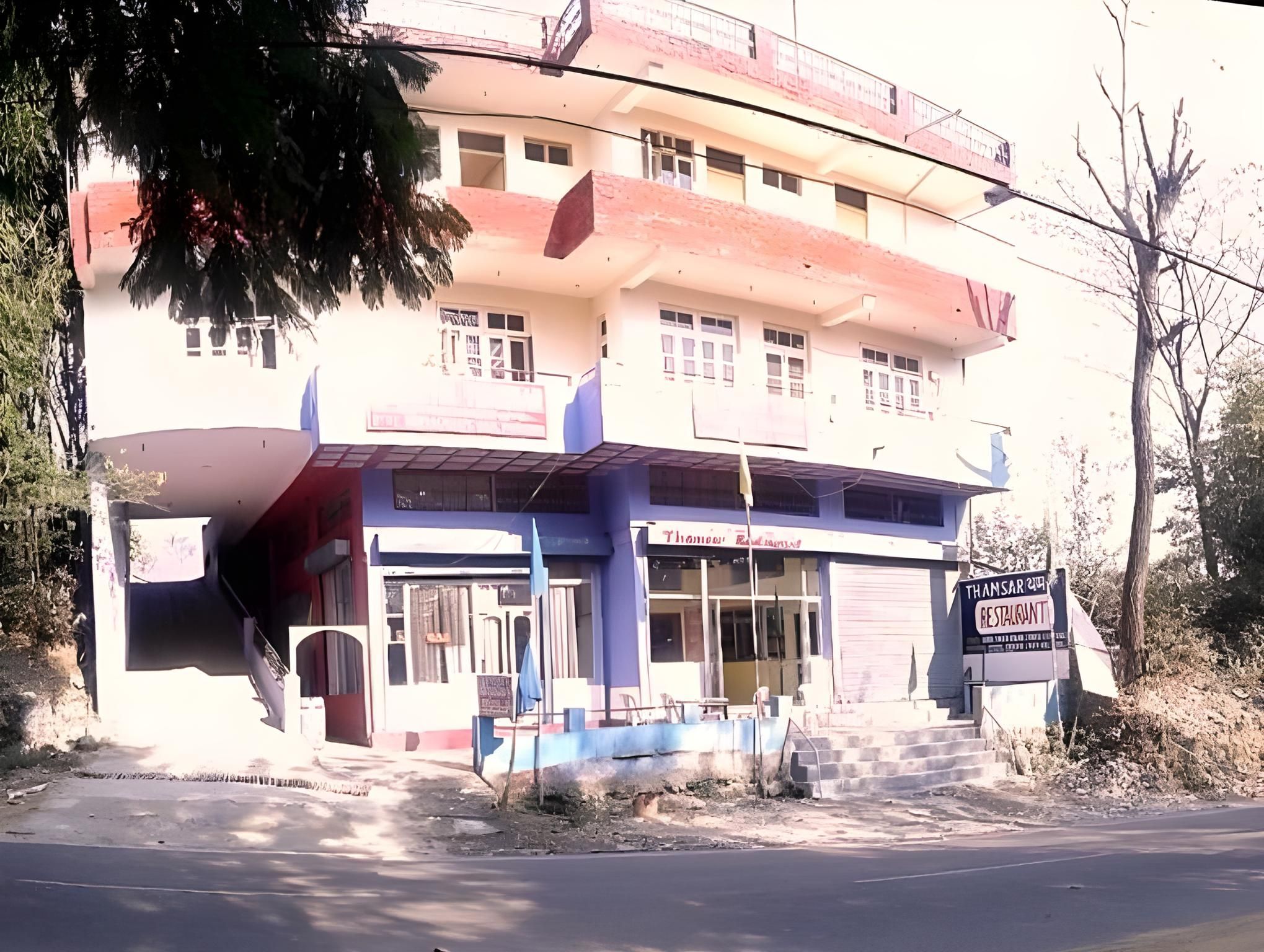 Hotel Thamsar